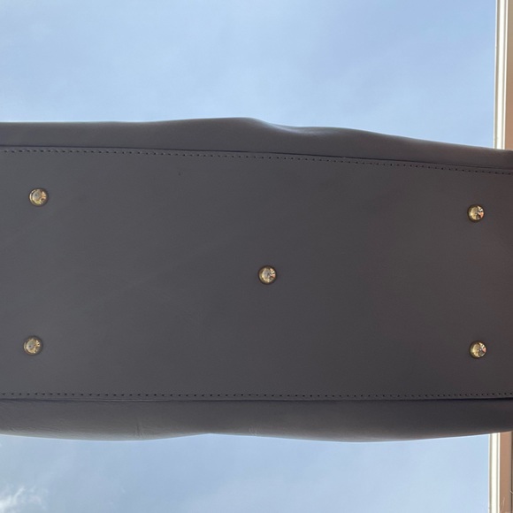 ❤️Dooney and Bourke EUC tote bag. - Picture 6 of 16